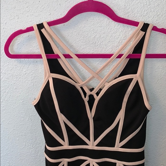 Dress - Picture 2 of 4